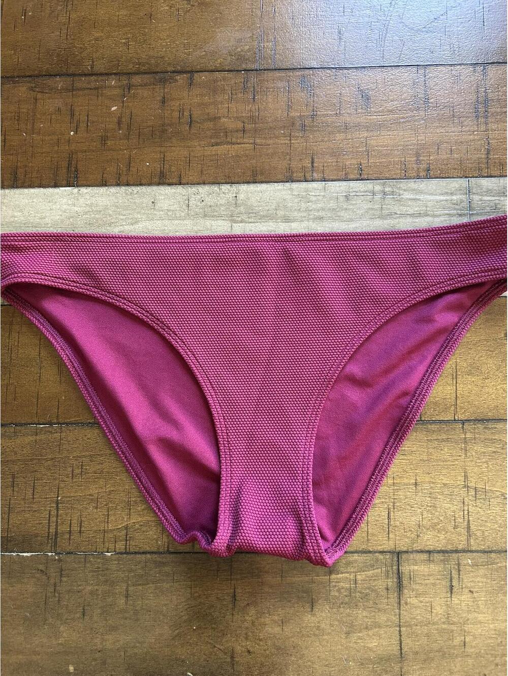 Hollister Women's Textured Bikini Bottoms in Dark Pink